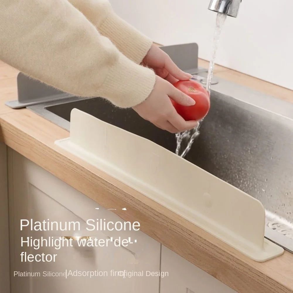 1/2pcs Silicone Sink Baffle Splash Guard with Suction Cup Pool Oil-Proof Water Baffle Plate Kitchen Supplies Water Baffle Bar