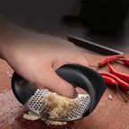 1PC Manual Garlic Press Rocker Stainless Steel Garlic Mincer Crusher Curved Handle Kitchen Tool Easy Clean Food Chopper Home Use