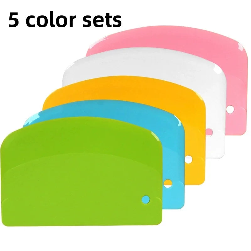 Plastic Scraper Cake Cream Scraper Flour Dough Cutting Knife Intestine Powder Scraper Kitchen DIY Tools Kitchen Baking Tools